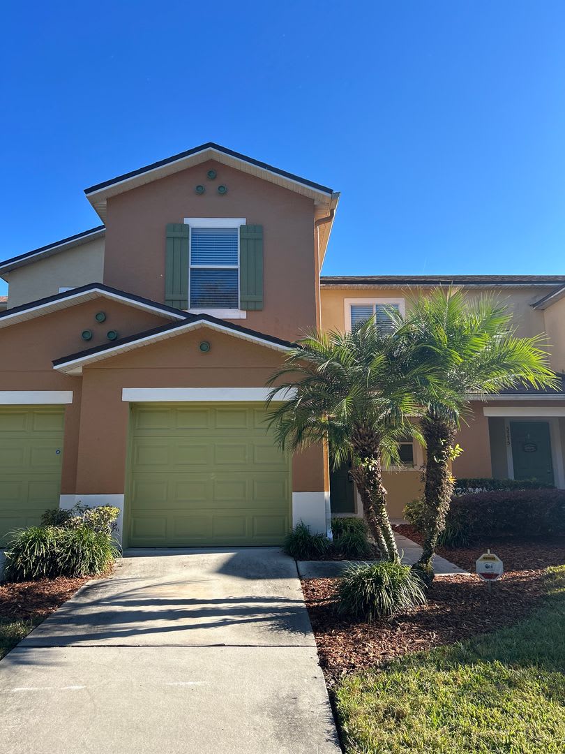 Lake View! 3bed/2.5bath Townhome in Sanford FL!