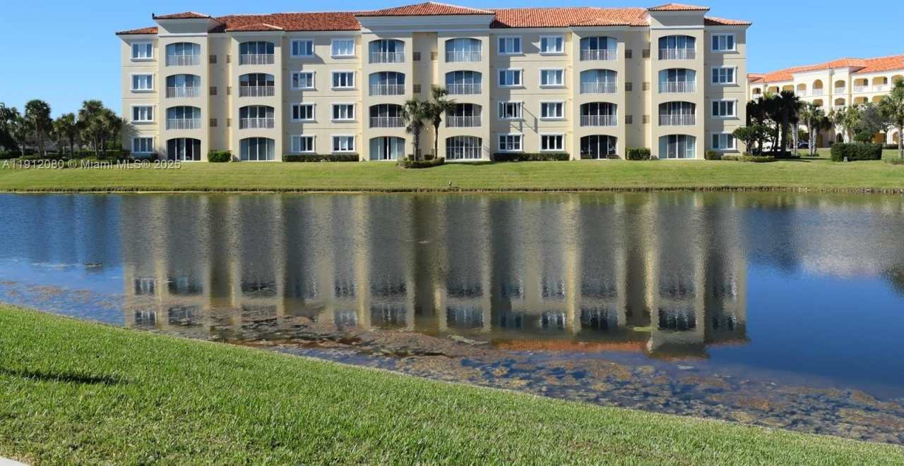 37 E Harbour Isle Dr E