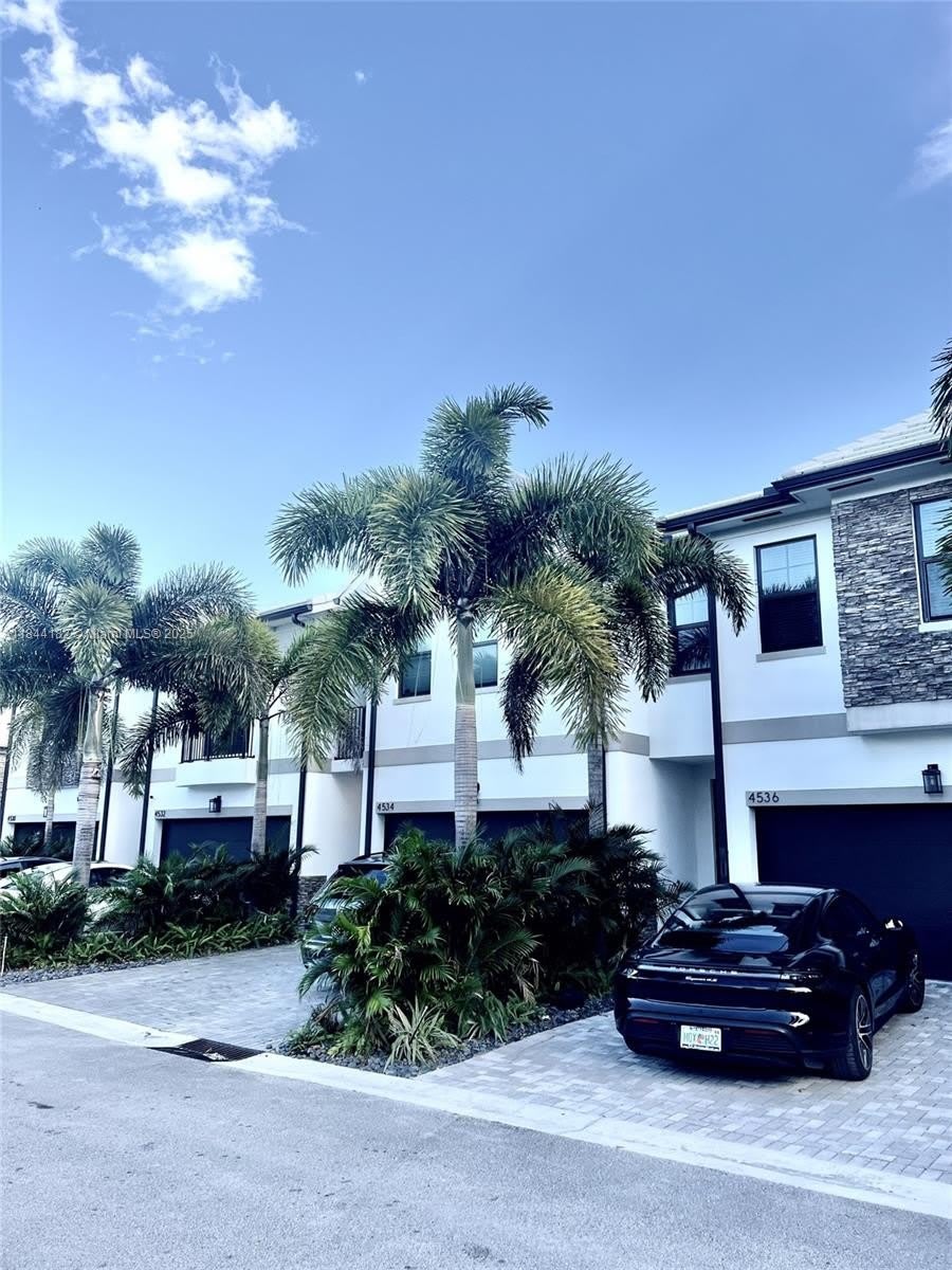 4536 S Aqua Bella Ln