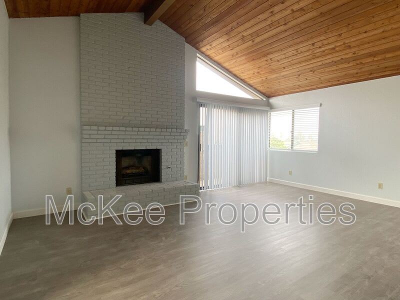 4534 West Point Loma Blvd