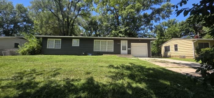 10002 Belmont Avenue