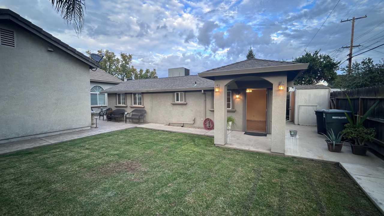 1404 1/2 Teresa Street