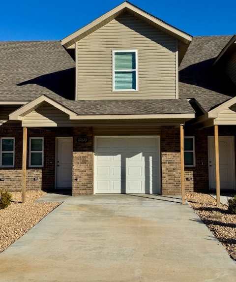 2809 W Mockingbird Ln