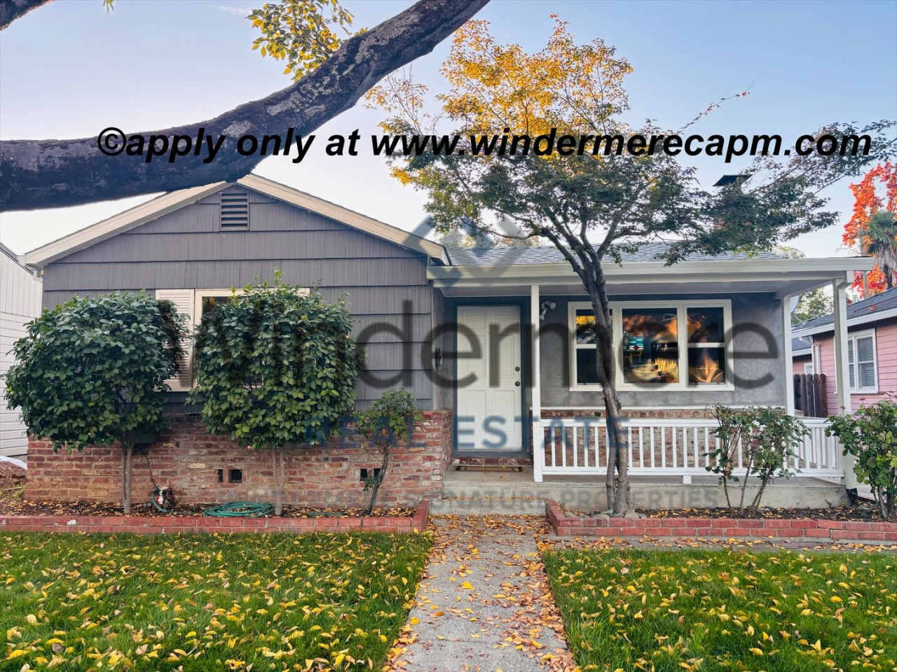Charming 4 bedroom Home in Tahoe Park w/ EV Charger!!