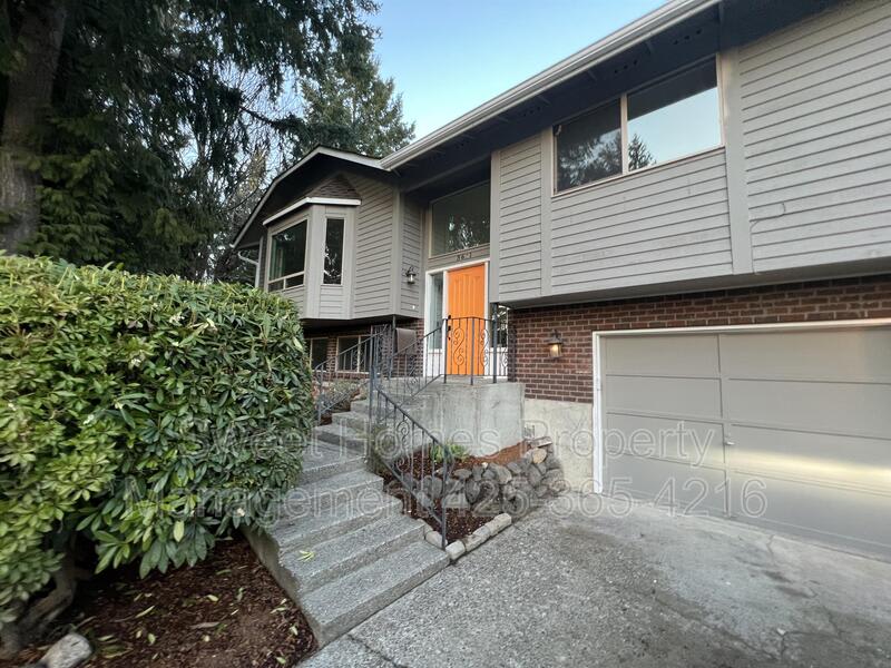 3611 25th Street Southeast