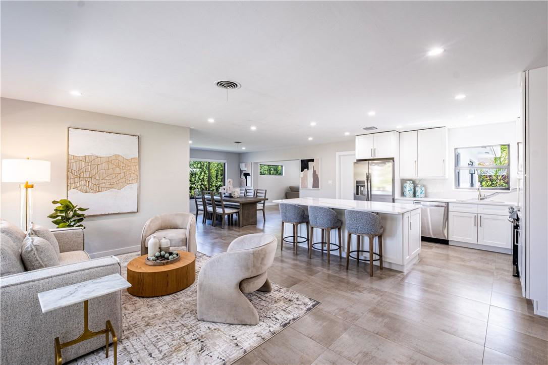 5810 Northeast 22nd Terrace