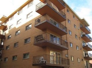 1 Bed One Bath in DOWNTOWN Forest Park!!!