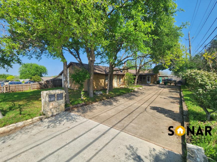 3007 Parker Ln.