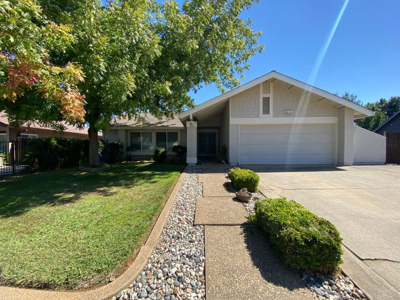 Well Maintained Home Across from Elk Grove Park