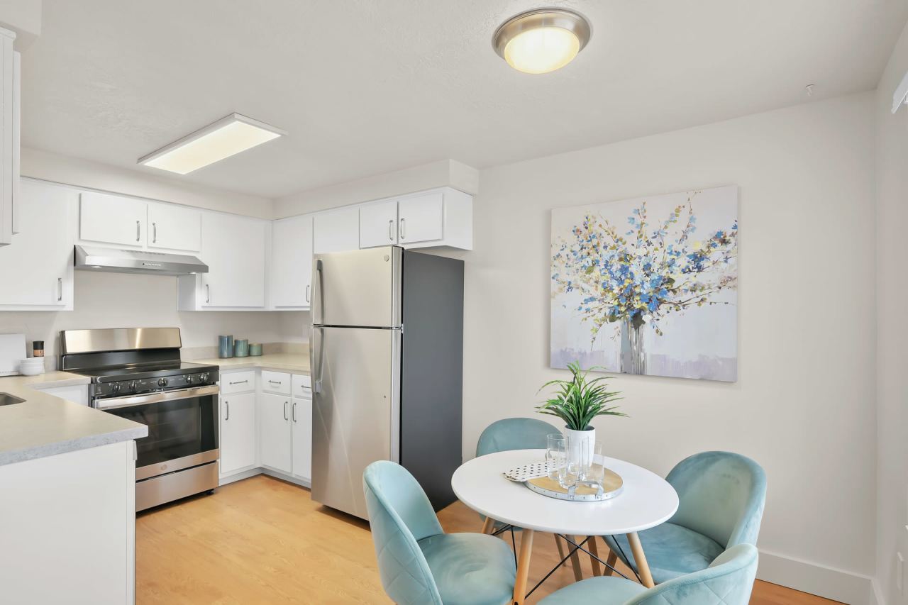 Pacific Crest Apartments