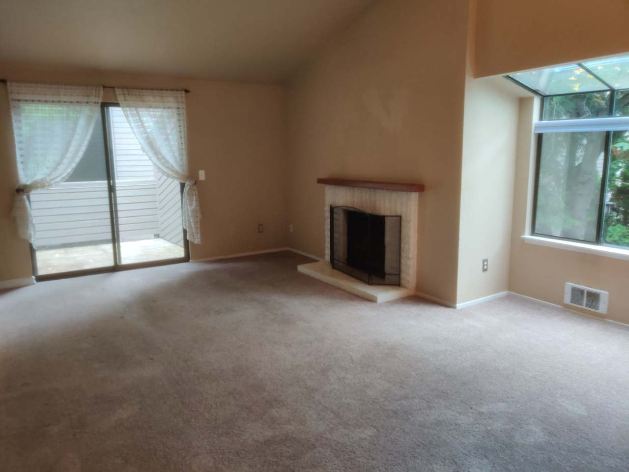 Condo near the beach - top floor