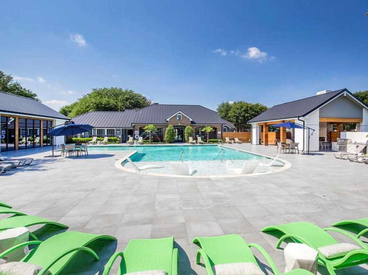 1201 Park Apartments