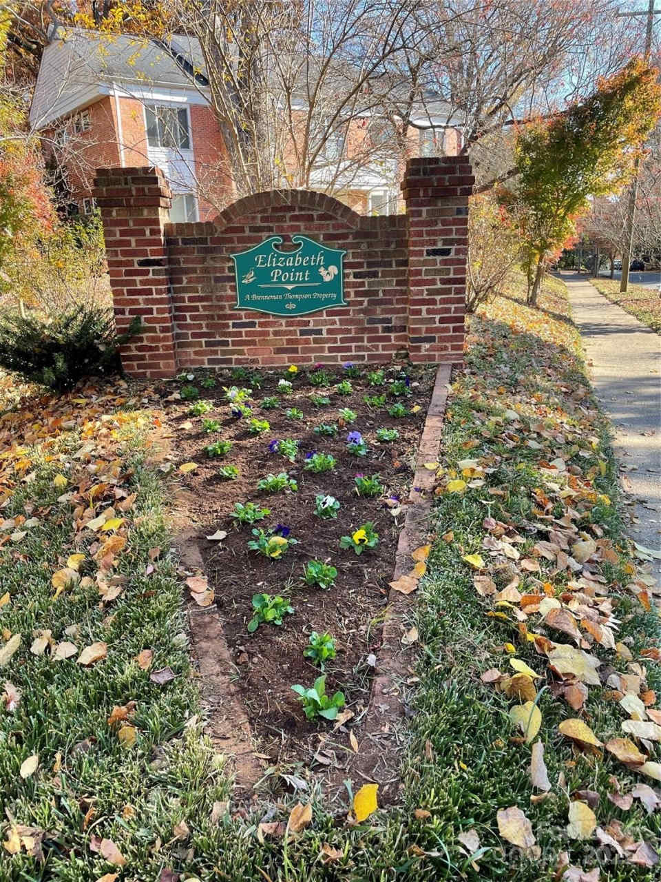 2513 Vail Avenue unit: 4