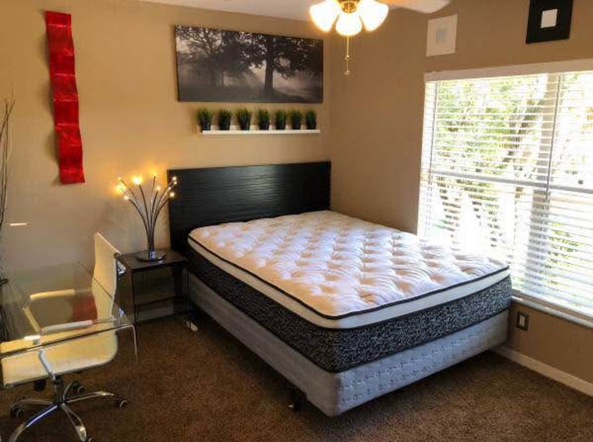 1310 Daytona Avenue - 5