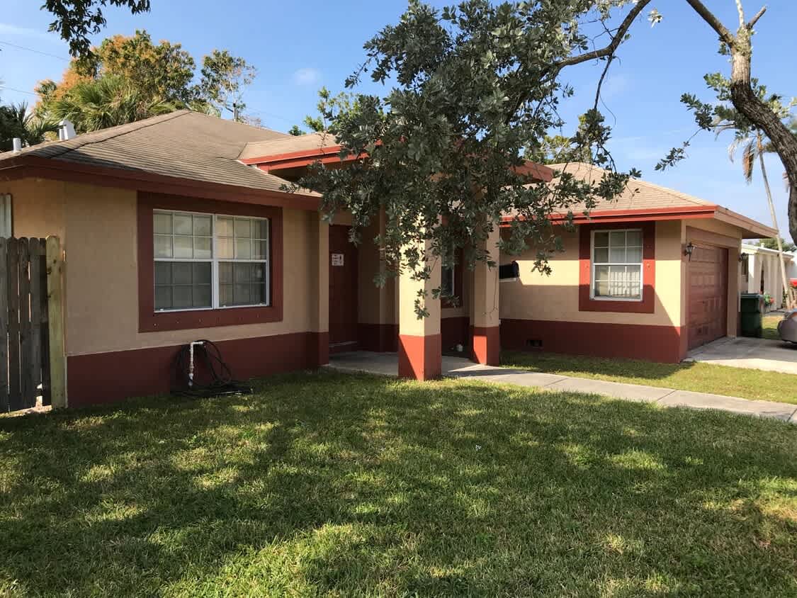 2001 Northwest 27th Lane