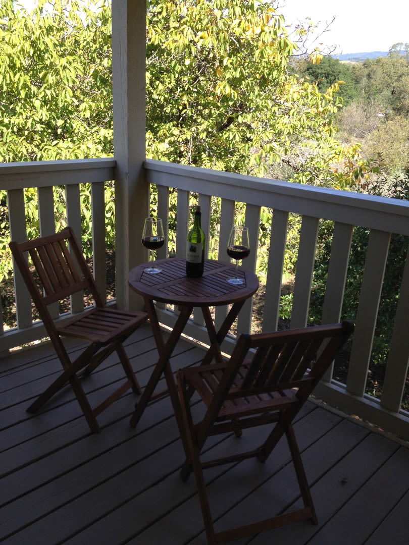 Beautiful Upstairs 2 Bedroom 2 Bathroom