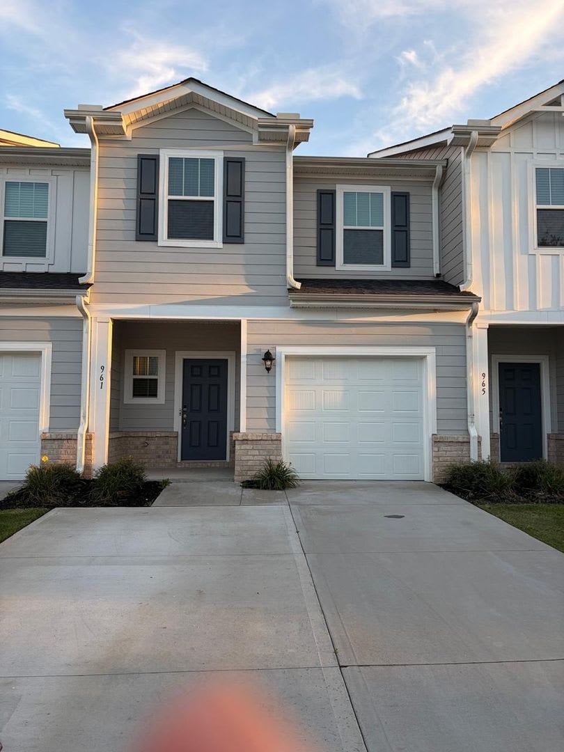 Charming 3BR Townhome in Greer