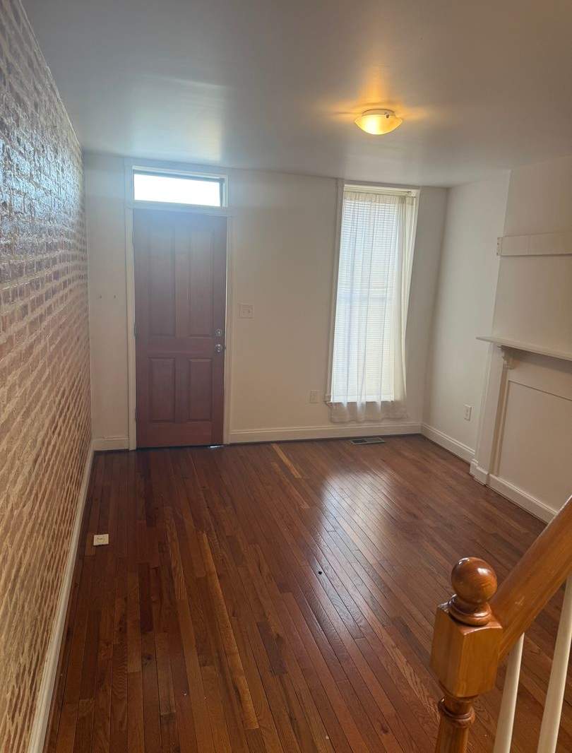 Beautiful Charming Townhome Available Now!!!