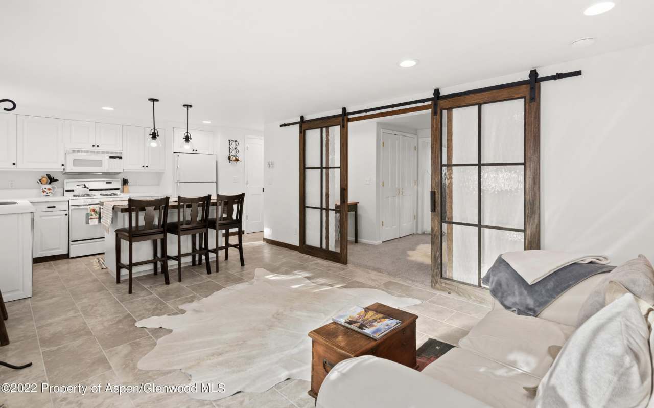 950 E Durant Avenue unit: 2