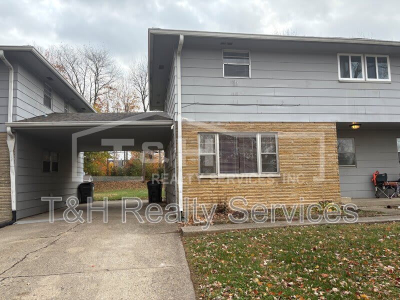 841 Riverside Dr