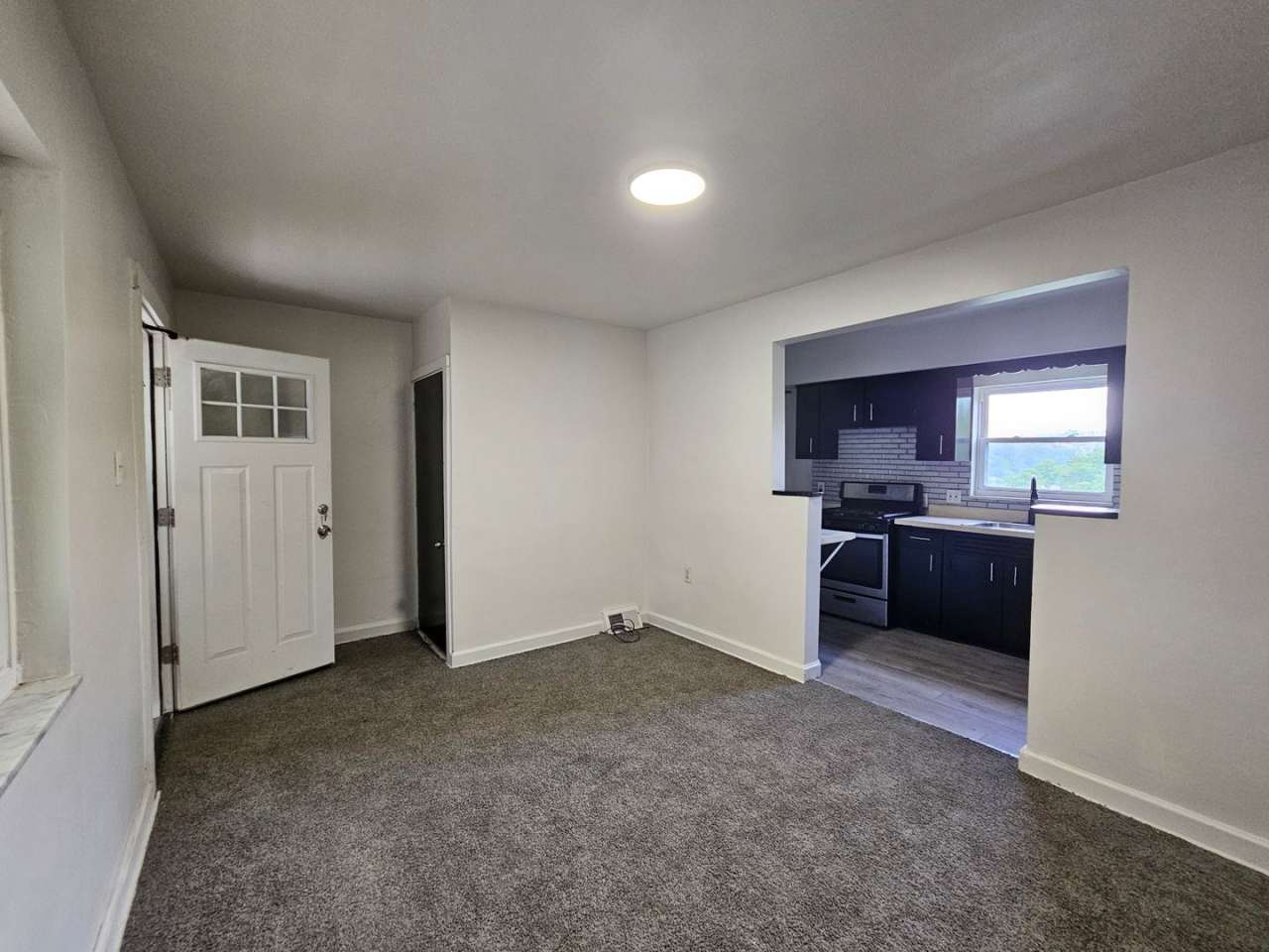 Newly updated 3 bedroom 2 bathroom home in South Side!