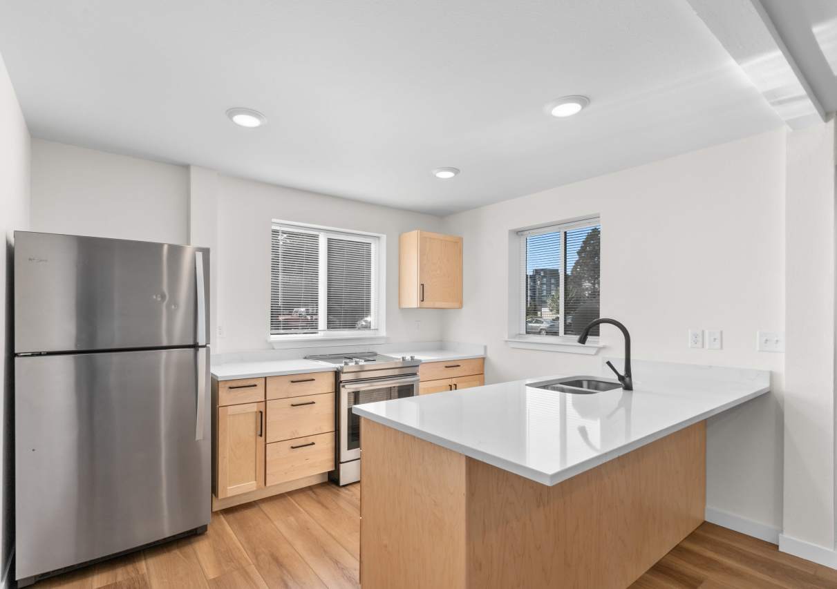 1305 East Maple Street - Apt