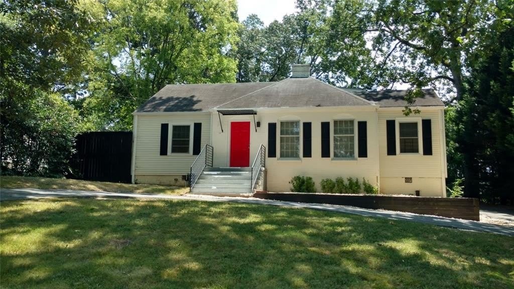 611 Darlington Road NE