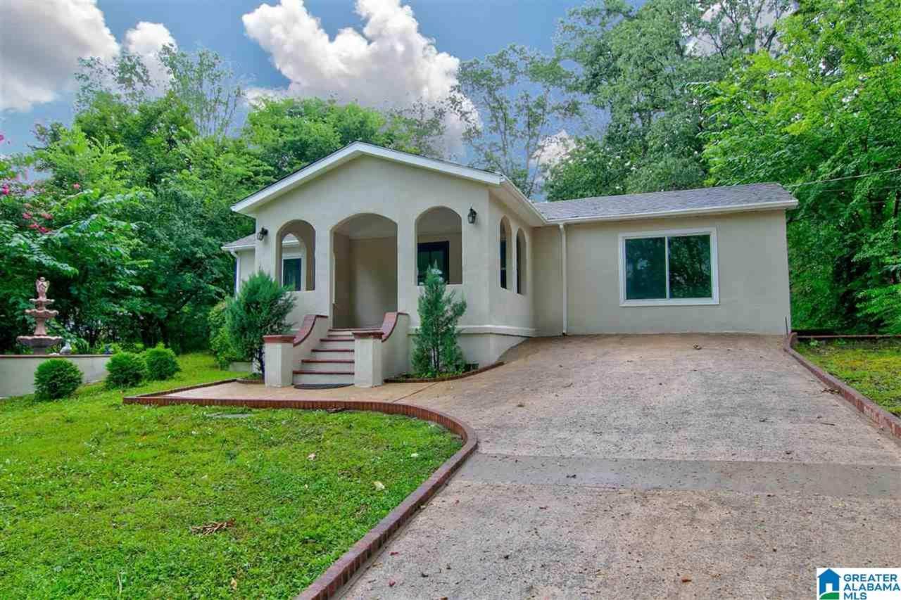 Beautiful 3-Bedroom Home with Bonus Room  Updated Kitchen