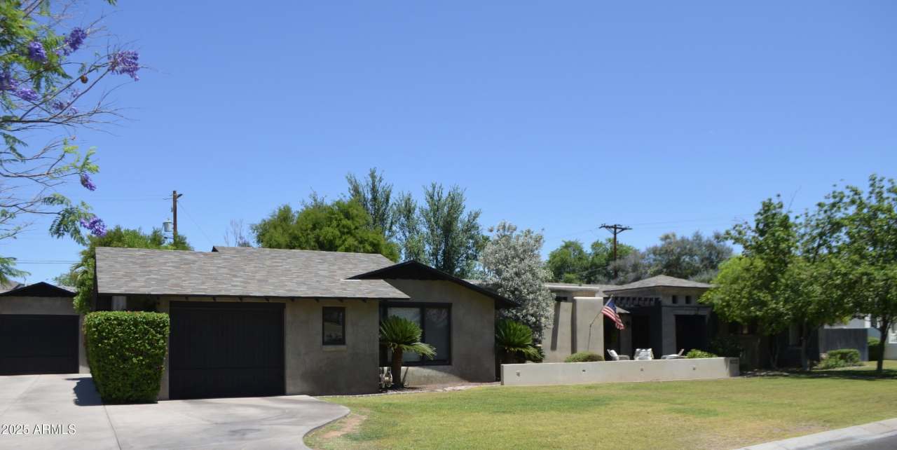 6112 E CALLE DEL MEDIA --