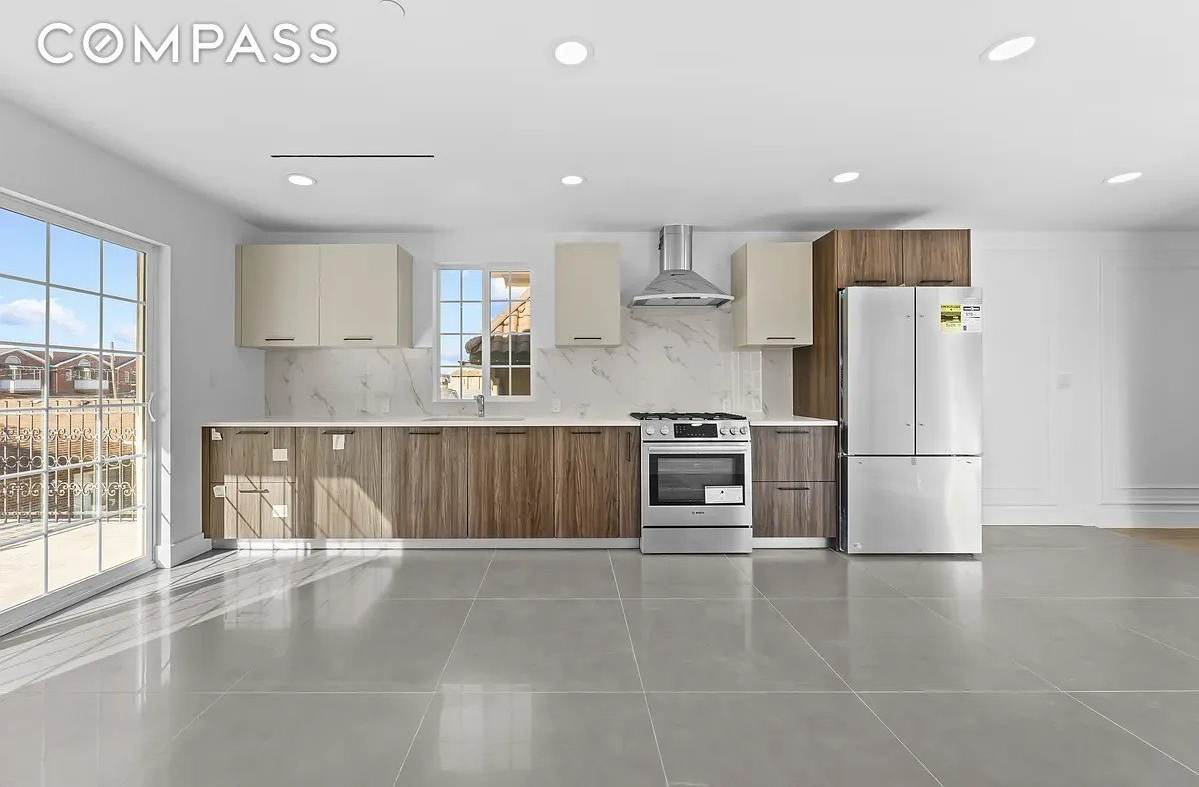 2458 East 12th Street