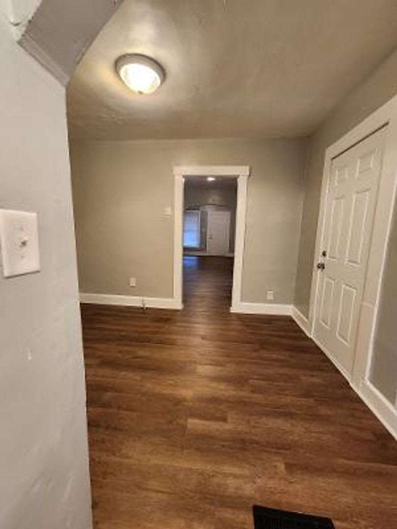 One Bedroom Duplex Home Near S Keystone Ave  Prospect St