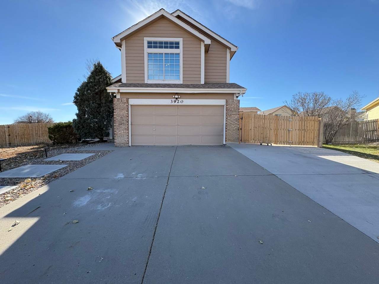 Beautiful Home Near Schriever SFB, Peterson SFB,  Fort Carson!!