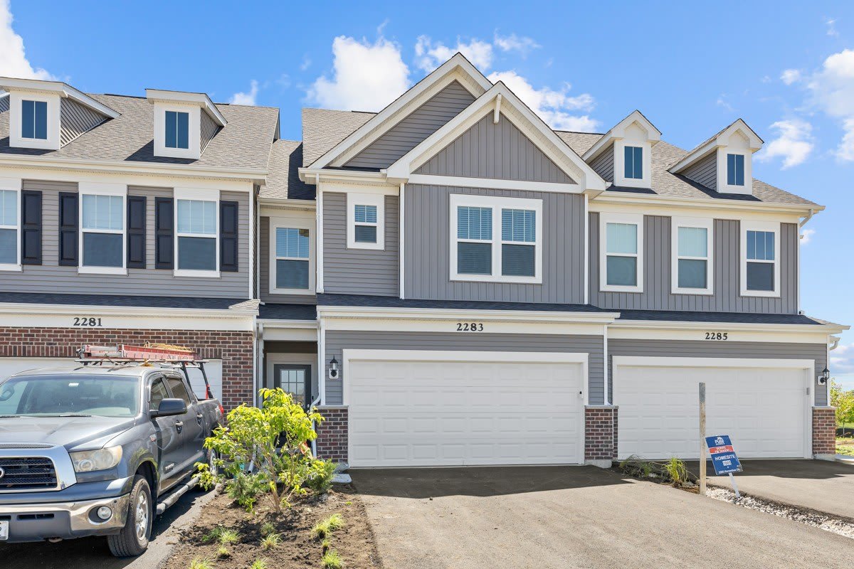 2283 Horseshoe Circle