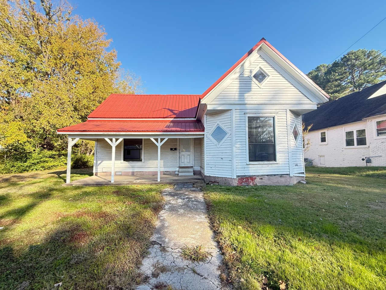 2-Bedroom, 1-Bath Home in a Prime Martin Location! *REMODELED*