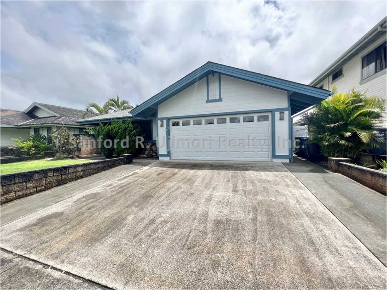 Malielie Street (3 bed/2 bath/2prkg) – Mililani Mauka