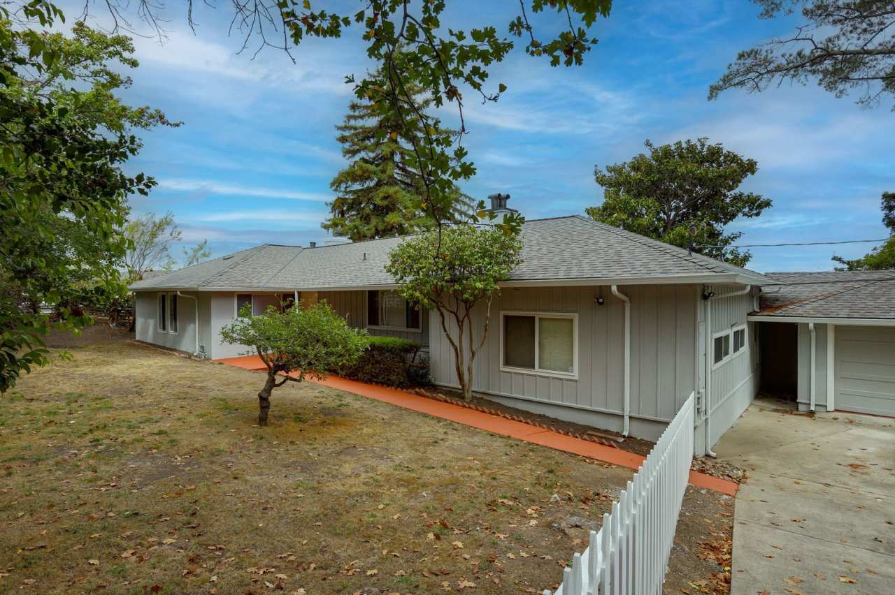 3 Bed / 3 Bath + Bonus room pet friendly Millbrae home with pool on a 1/2 acre lot. YouTube tour!!