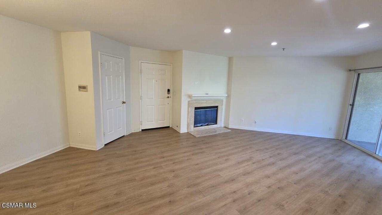 697 Sutton Crest Trail unit: 303