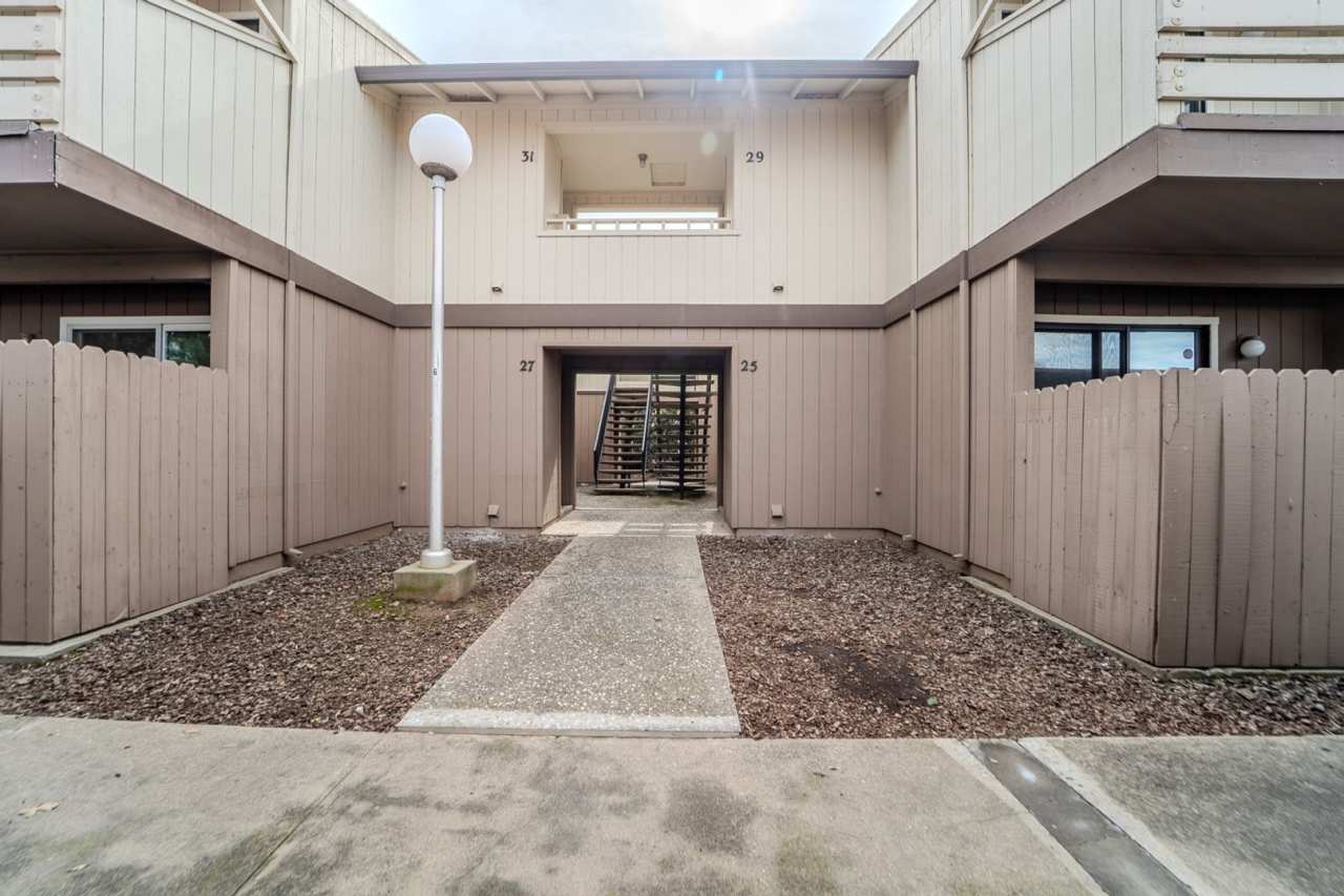 2 Bedroom 1 Bath Condo W/pool