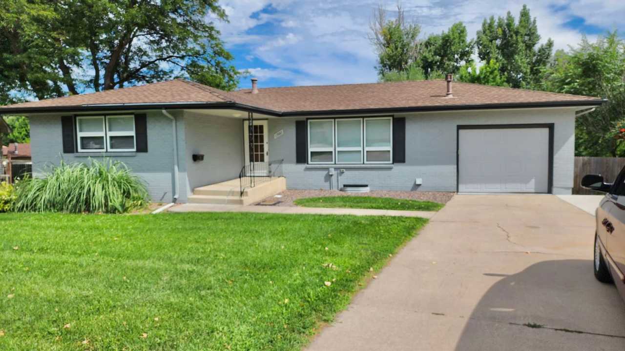 Updated 3 bedroom, 2 bathroom ranch style home near Lake Loveland