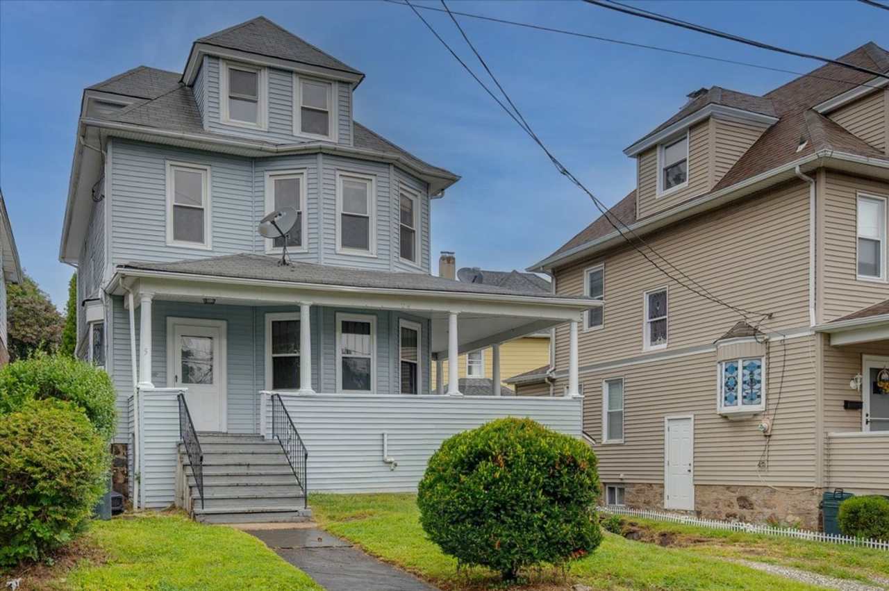 4 Bed 1 Bath Large Home