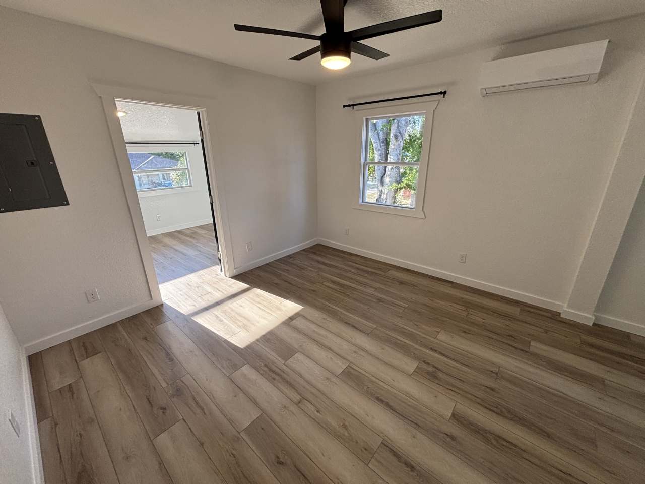 150 South Nekoma AvenueApt C