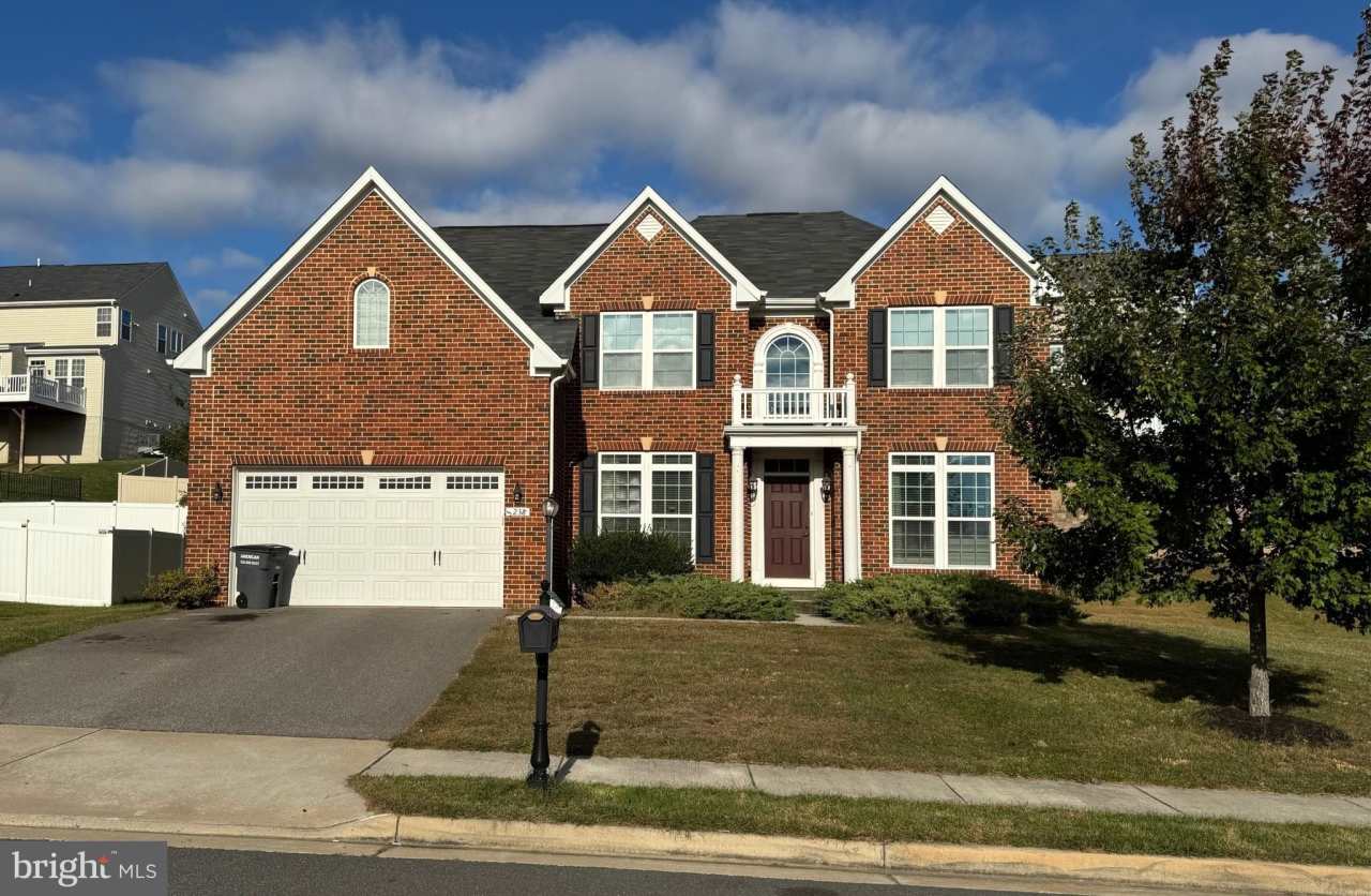 3238 FLEDGLING Circle