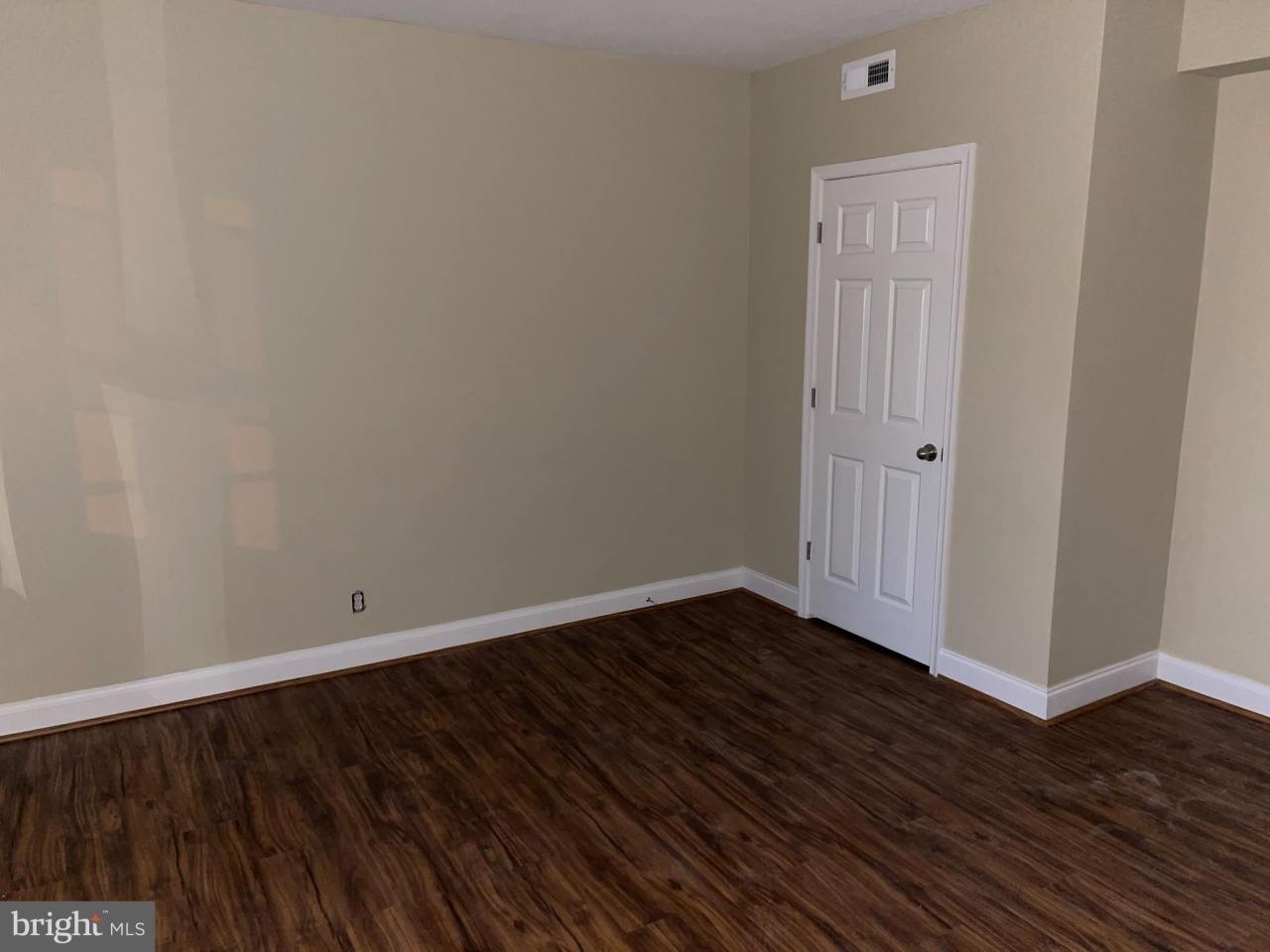 2210 NICHOLSON Street SE unit: 3