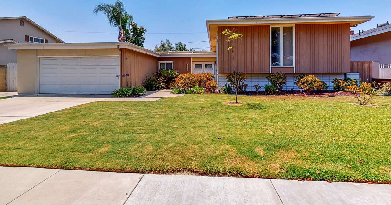 Large Family home - 4 Bedroom / 3 Bath