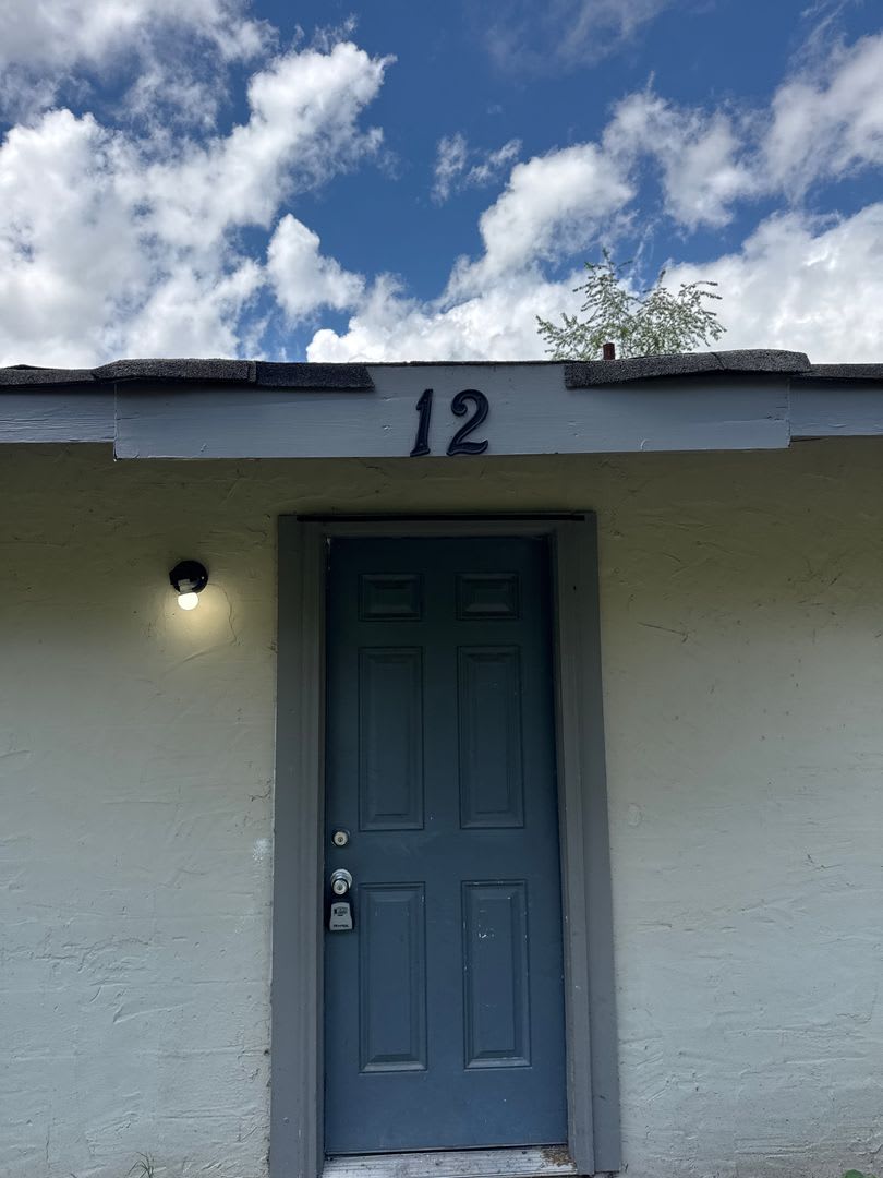 2 Bed 1 Bath Apartment