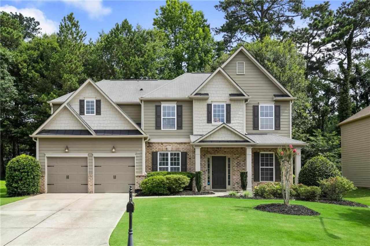 Beautiful 5-Bed, 3-Bath Craftsman Home Near Kennesaw Mountain