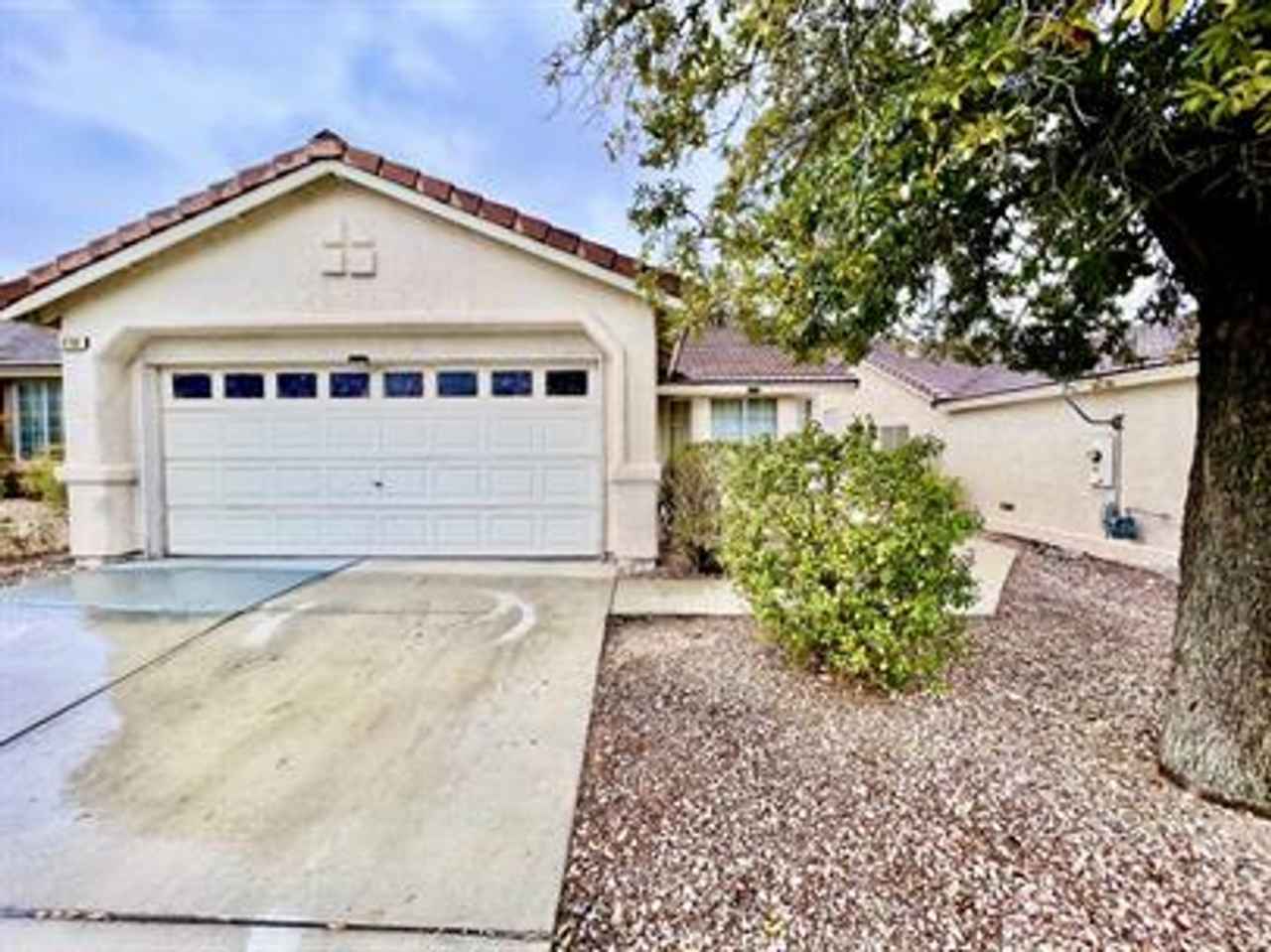 Single Story Summerlin Property!