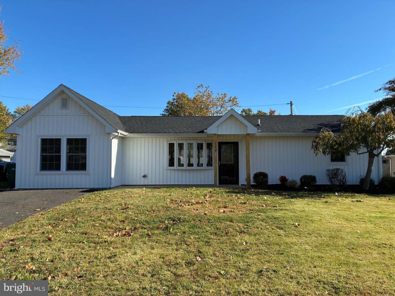 240 GOLDENRIDGE Drive