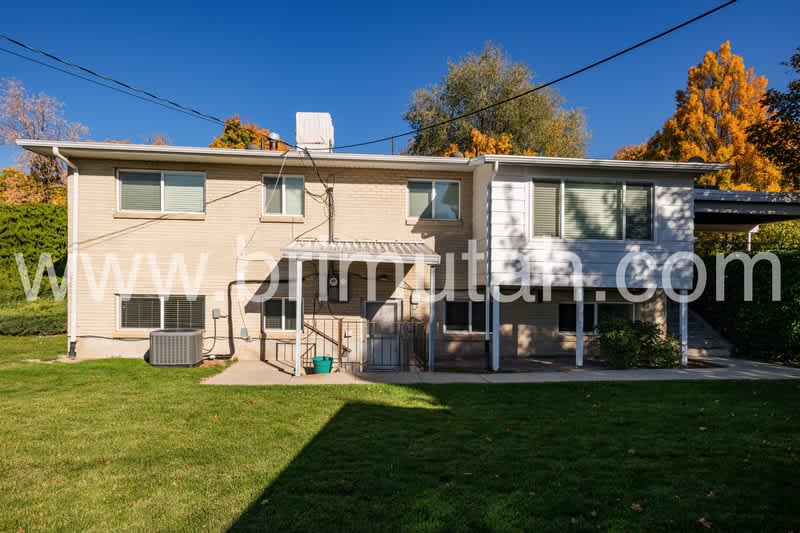 3660 Wildrose Lane - 2