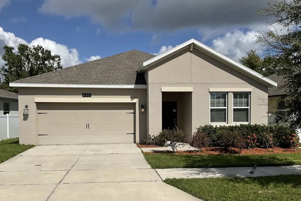 4315 Seven Canyons Dr